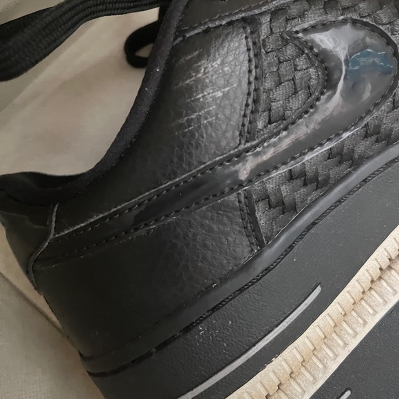 Black woven Nike Air Force LV8 sneakers - Picture 9 of 9